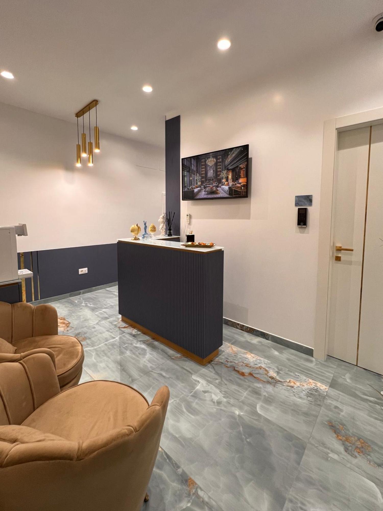 Suite 14 Scalea Exterior photo